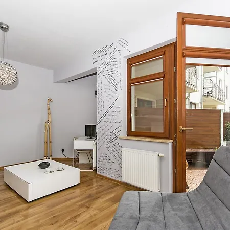 Neptun Five Apartment *